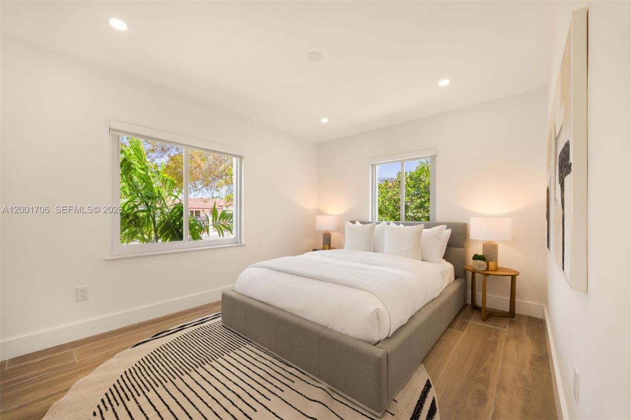 2332 SW 19th Ter, Miami, FL 33145 Photo