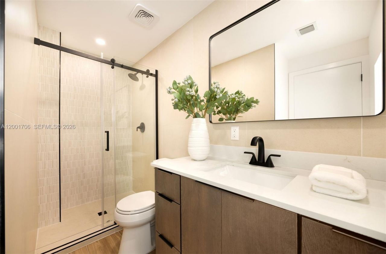 2332 SW 19th Ter, Miami, FL 33145 Photo