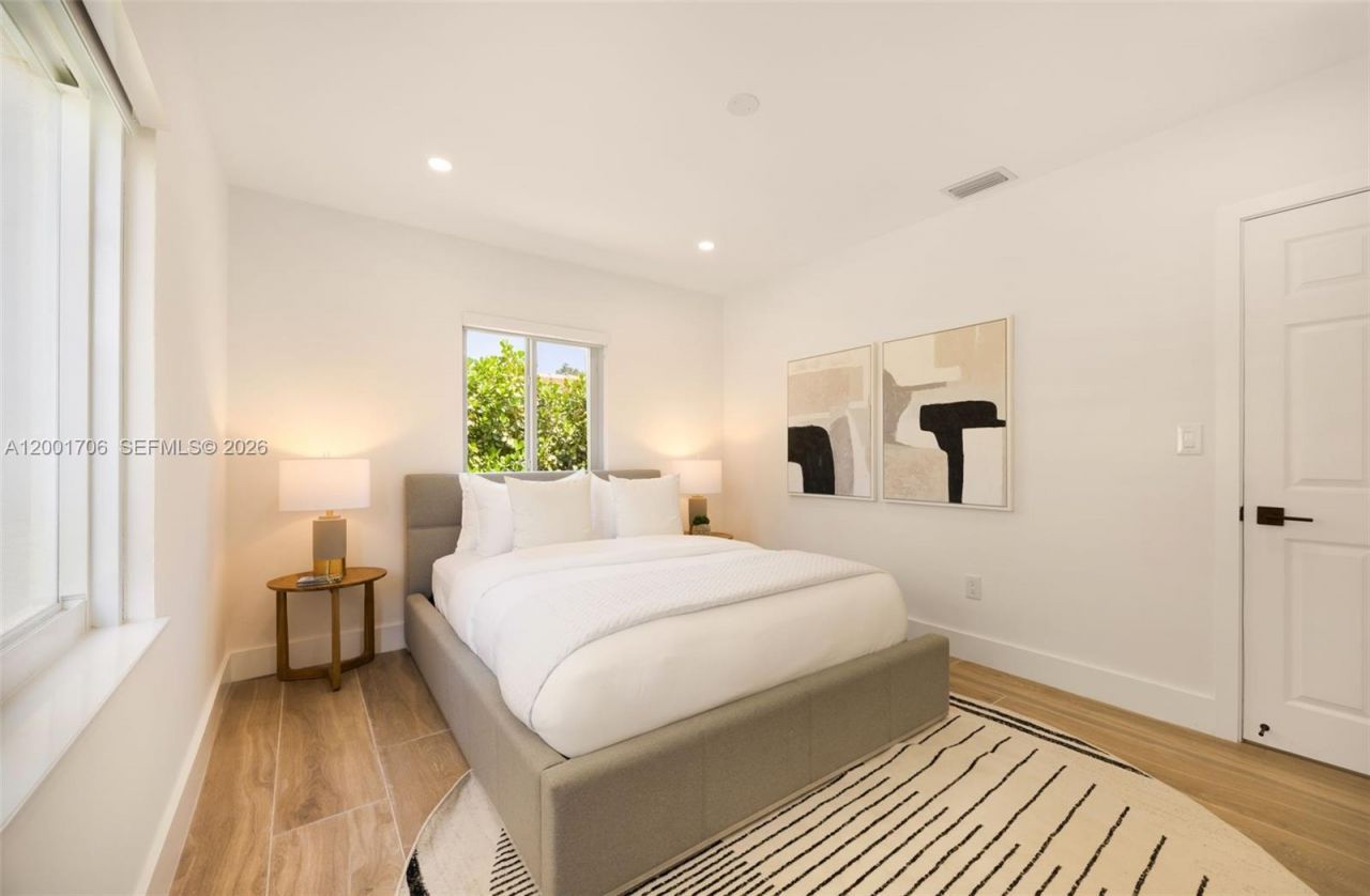 2332 SW 19th Ter, Miami, FL 33145 Photo