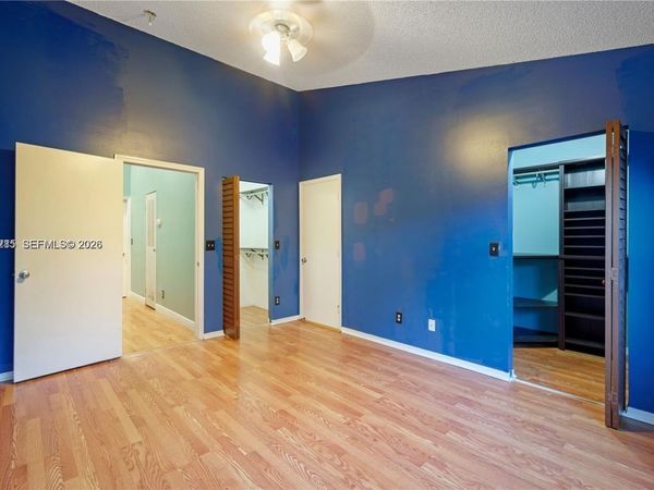 12111 SW 5th Ct, Unit ROOM, Pembroke Pines, FL 33025