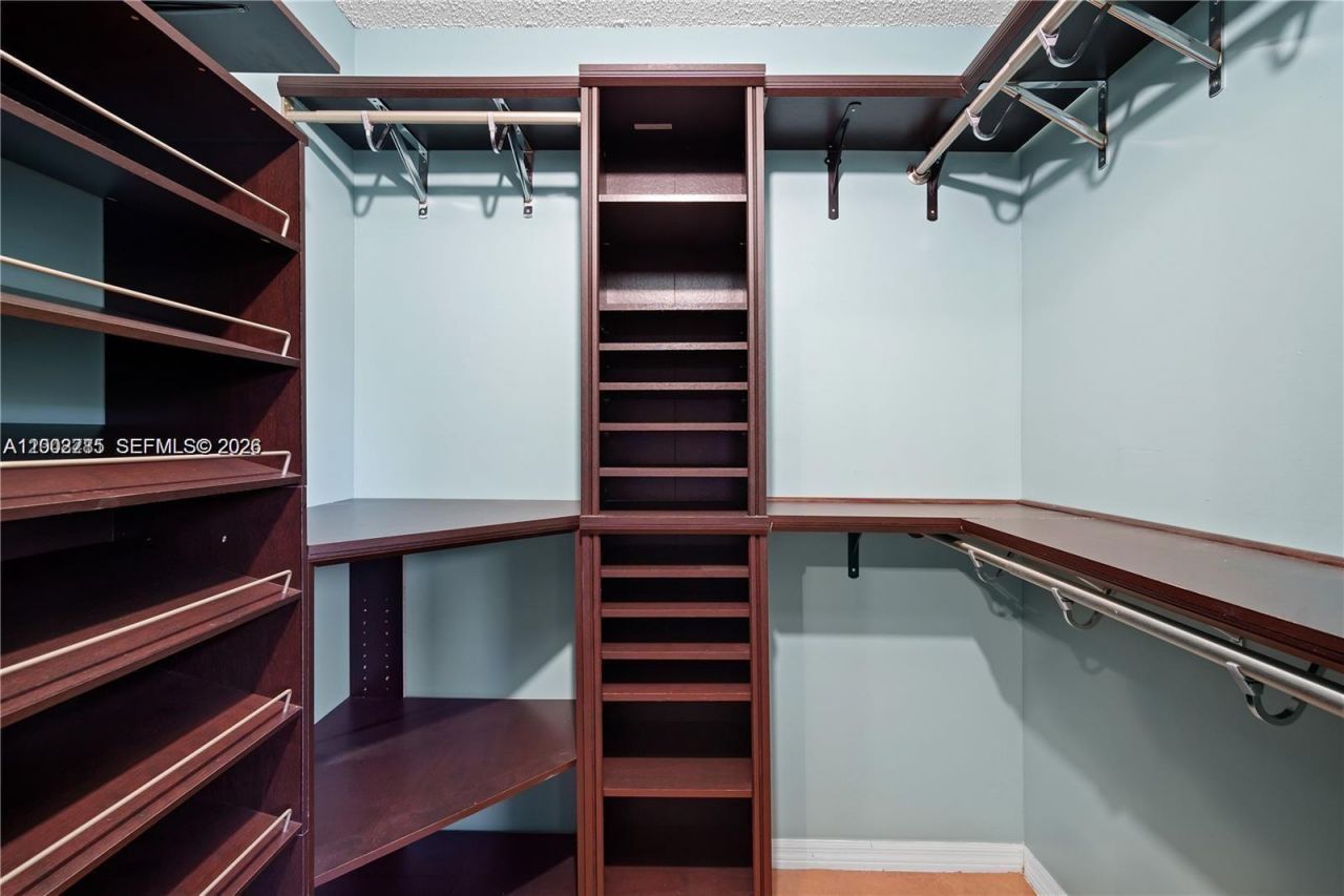 12111 SW 5th Ct, Unit ROOM, Pembroke Pines, FL 33025 Photo