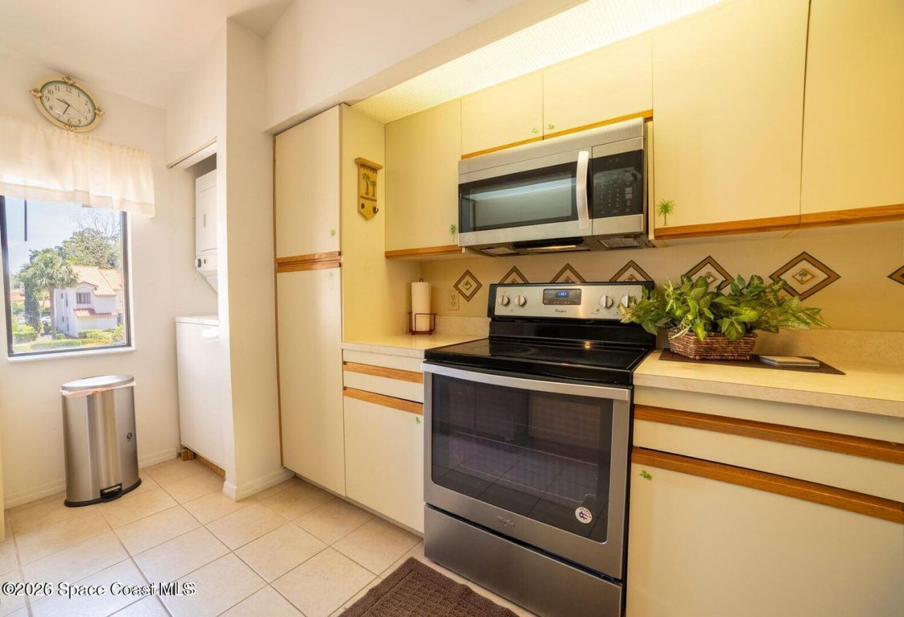 1095 Country Club Boulevard, Unit 725, Titusville, FL 32780 Photo