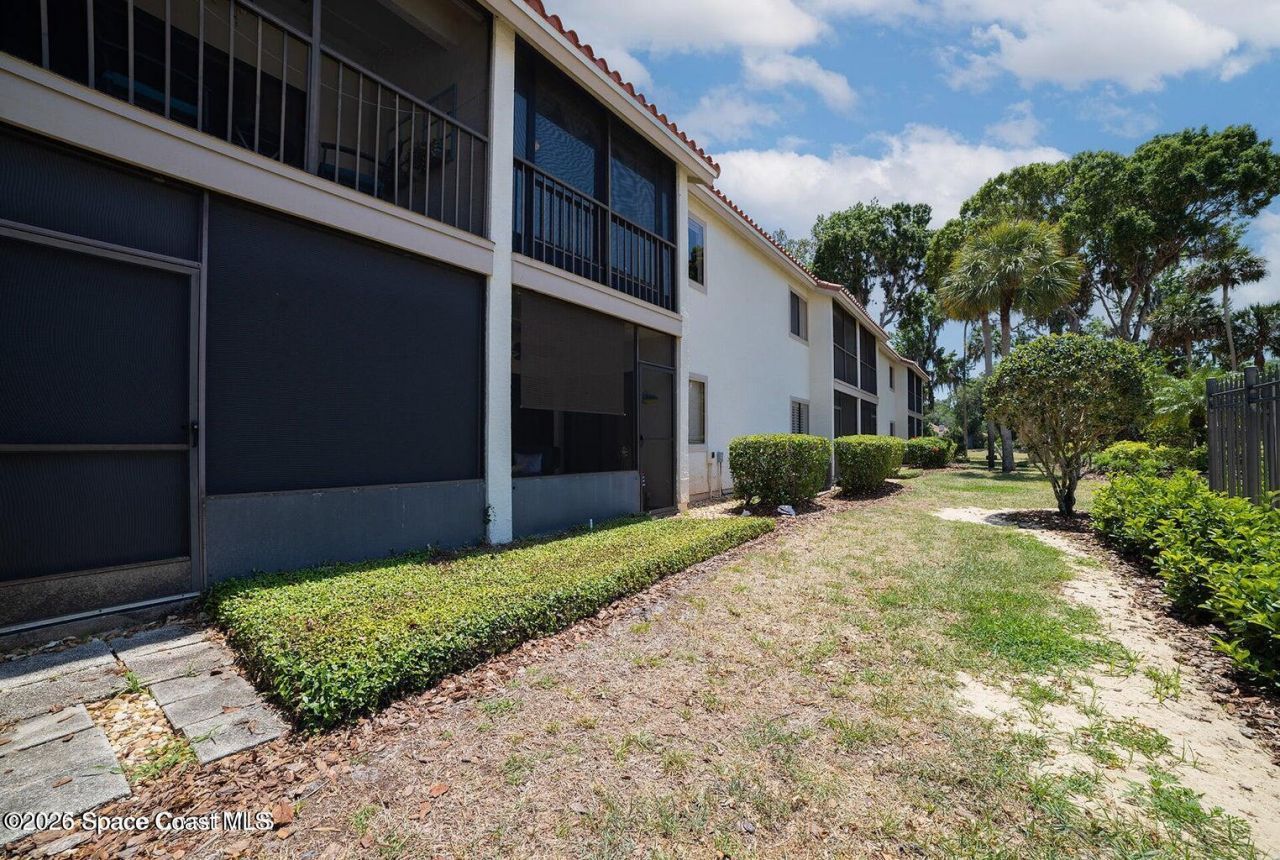 1095 Country Club Boulevard, Unit 725, Titusville, FL 32780 Photo