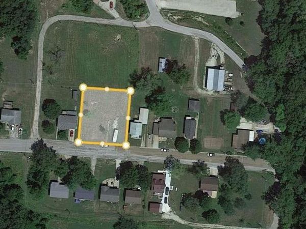 411 E 12TH Street , Hermann, MO 65041