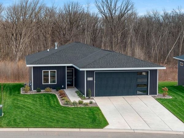 4001 ANTWERP AVENUE, Howard, WI 54313