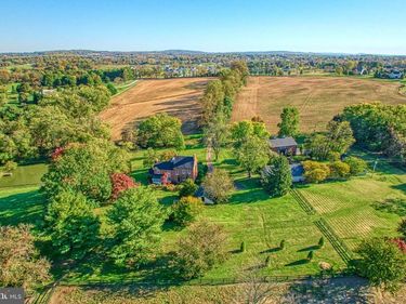 38678 PIGGOTT BOTTOM ROAD, HAMILTON, VA 20158