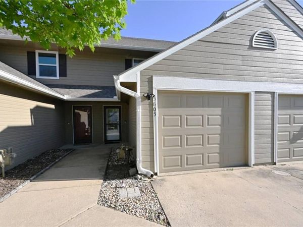 5605 NW 66th Terrace, Kansas City, MO 64151