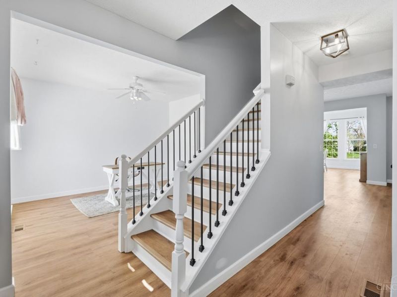 914 Whispering Pine Way, Lebanon, OH 45036 Photo 10