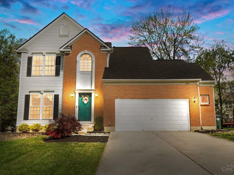 914 Whispering Pine Way, Lebanon, OH 45036 Photo 2