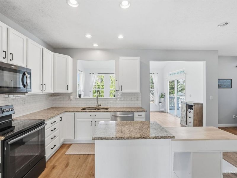 914 Whispering Pine Way, Lebanon, OH 45036 Photo 21