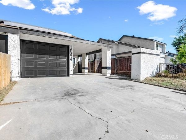 1644 N Tipton, Visalia, CA 93292