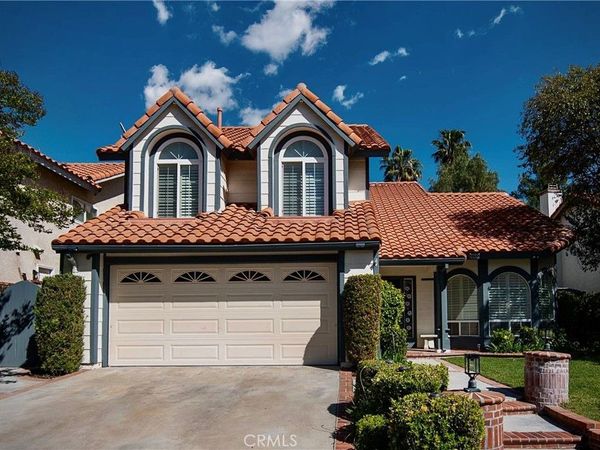 28830 Shadow Valley, Saugus, CA 91390