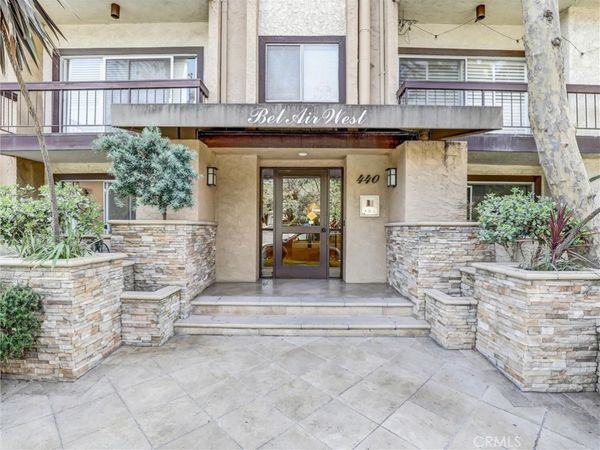 440 Veteran Avenue, Unit 102, Los Angeles, CA 90024