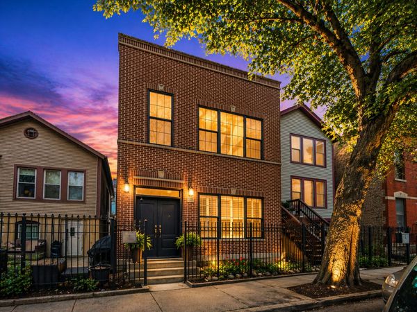 1610 W Ohio Street , Chicago, IL 60622