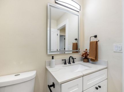 4500 48th St, Sacramento, CA 95820 Photo