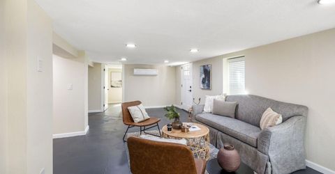 4500 48th St, Sacramento, CA 95820 Photo