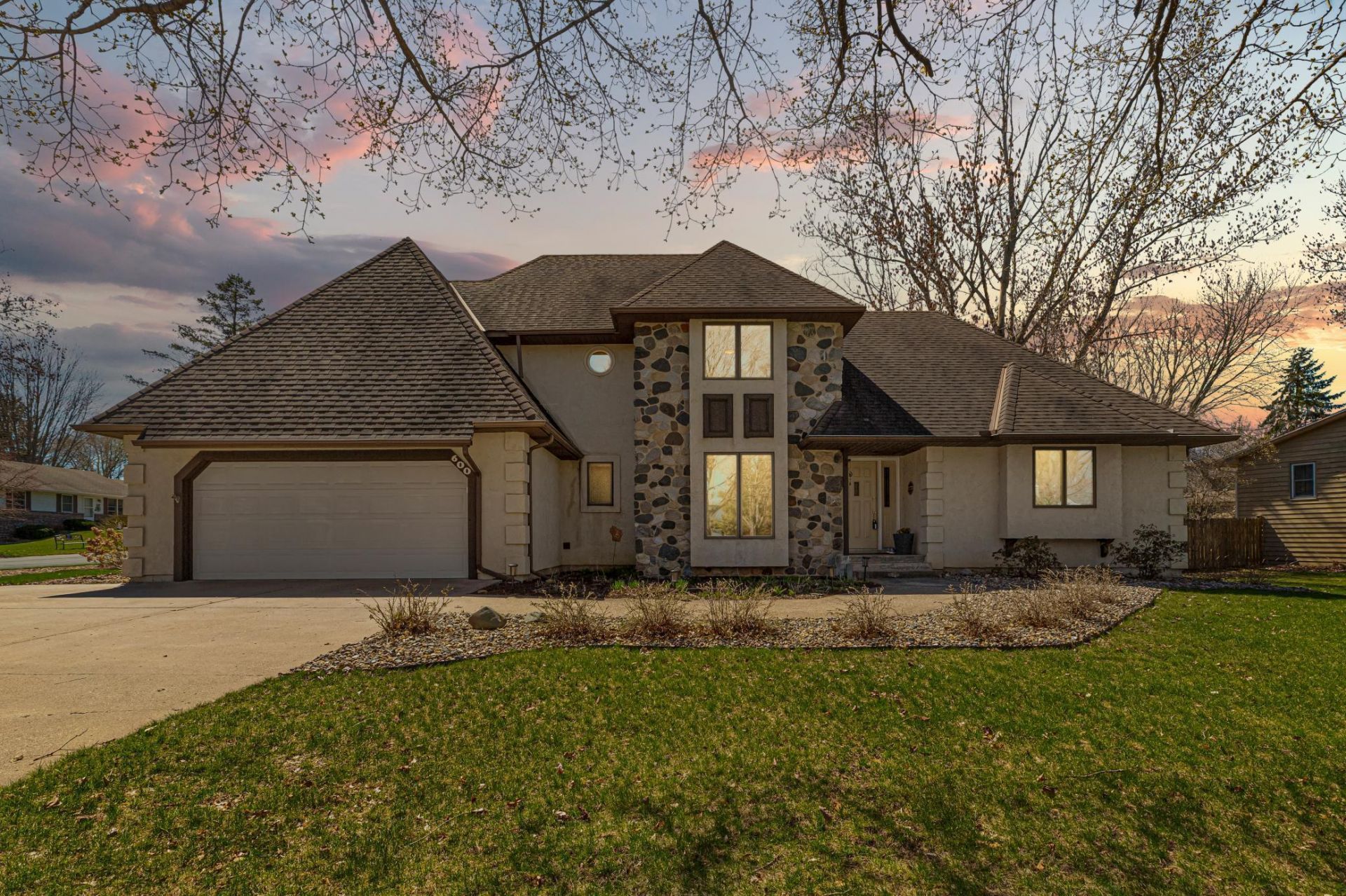 600 River Ridge Road, River Falls, WI 54022