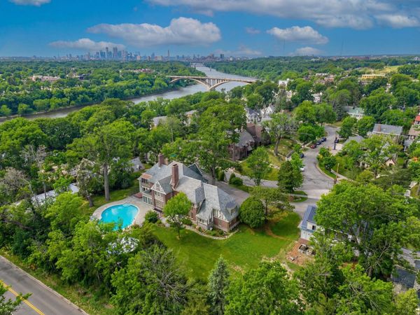 71 Otis Lane , Saint Paul, MN 55104