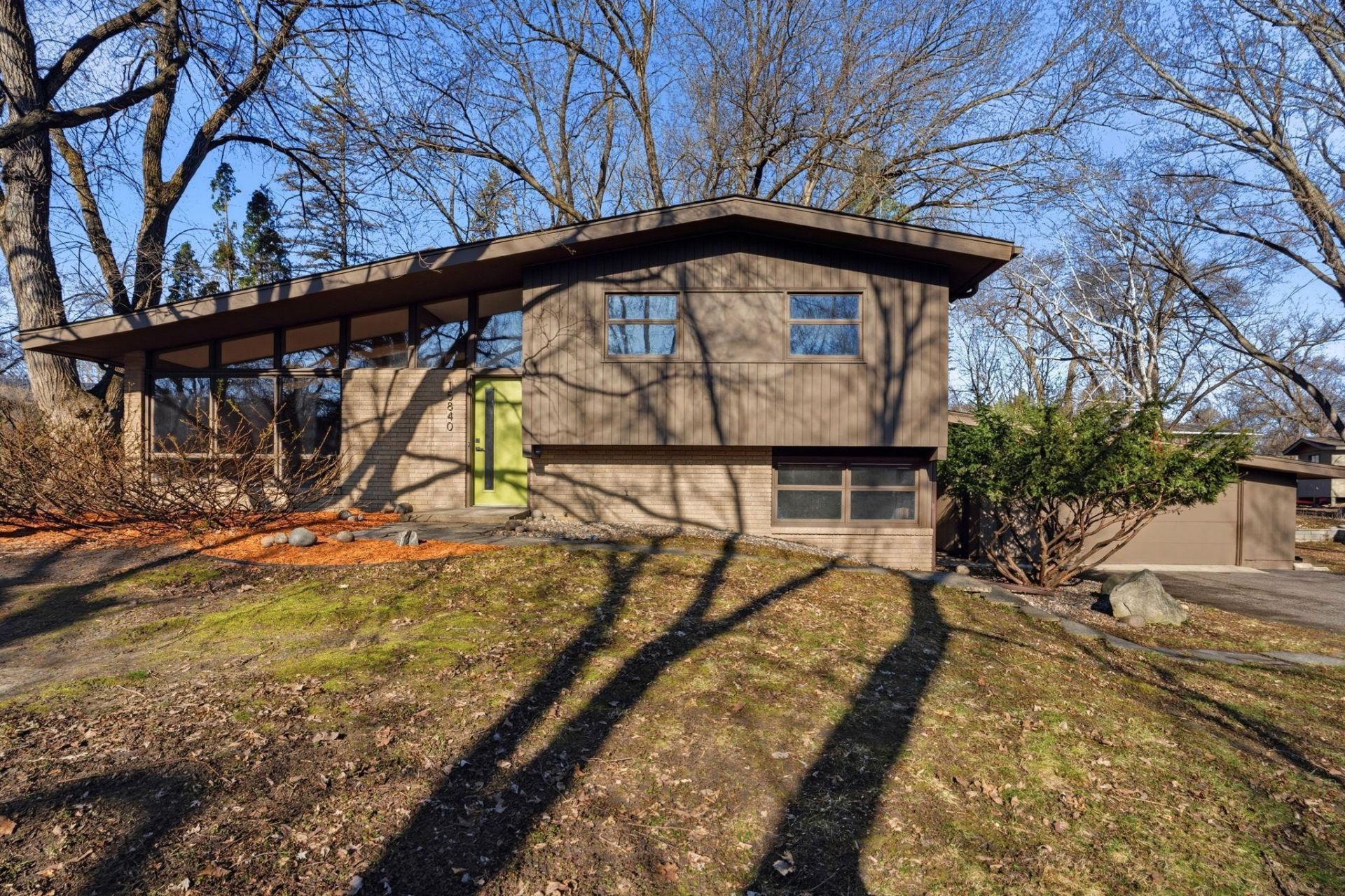 15840 Woodgate Road N, Minnetonka, MN 55345