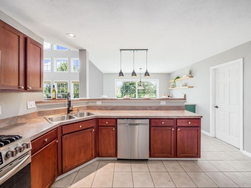 7525 Scioto Parkway, Powell, OH 43065 Photo 13