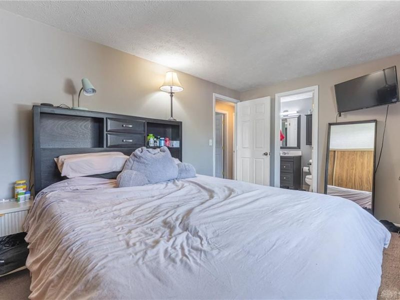 4933 Arrowview Drive, Huber Heights, OH 45424 Photo 18