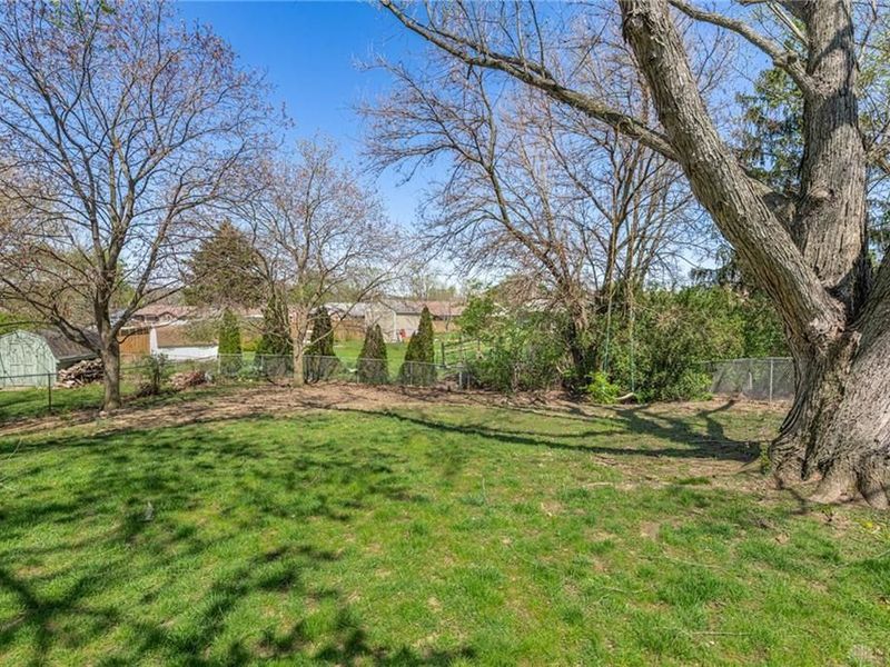 4933 Arrowview Drive, Huber Heights, OH 45424 Photo 22