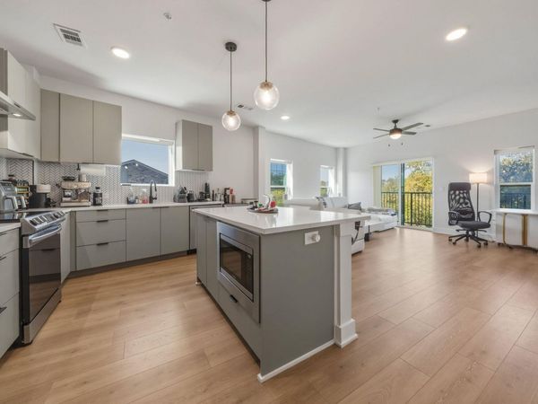 2500 Longview ST, Unit 300, Austin, TX 78705