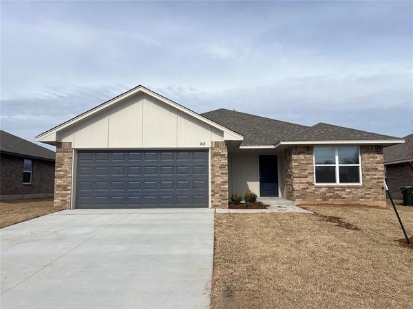 908 Shady Meadow Way, Chickasha, OK 73018