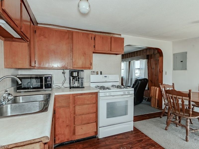 6554 Tarbell Avenue, Madison, OH 44057 Photo 13