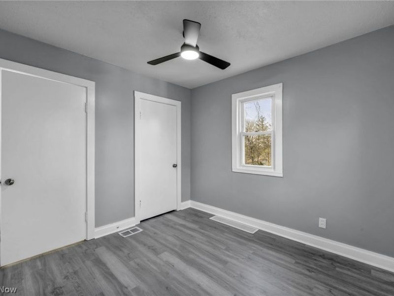 12316 Upper Sunset Drive, Garfield Heights, OH 44125 Photo 11