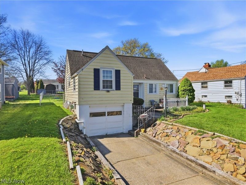 2743 Lincoln Way NW, Massillon, OH 44647 Photo 2