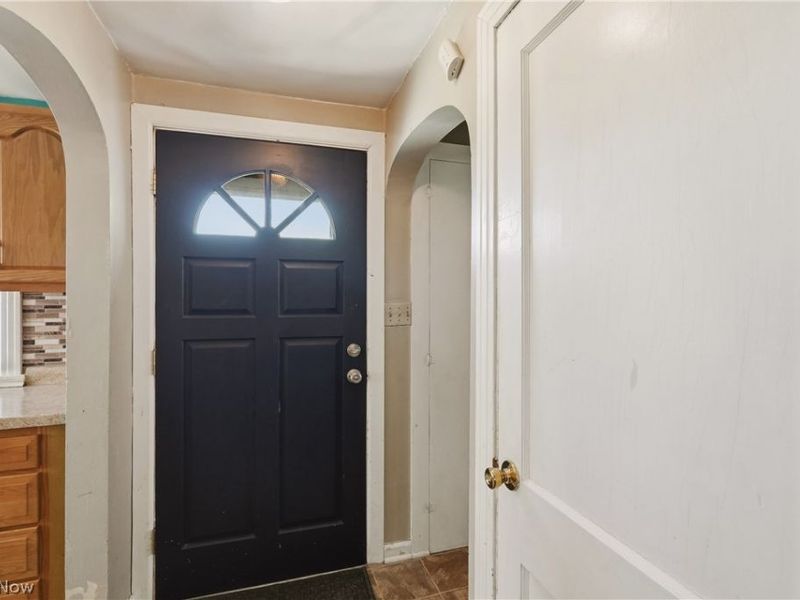 2743 Lincoln Way NW, Massillon, OH 44647 Photo 5