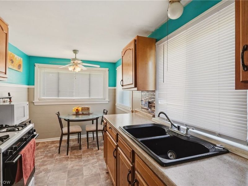 2743 Lincoln Way NW, Massillon, OH 44647 Photo 6