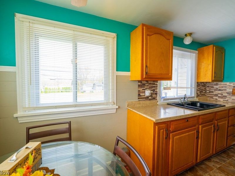 2743 Lincoln Way NW, Massillon, OH 44647 Photo 7