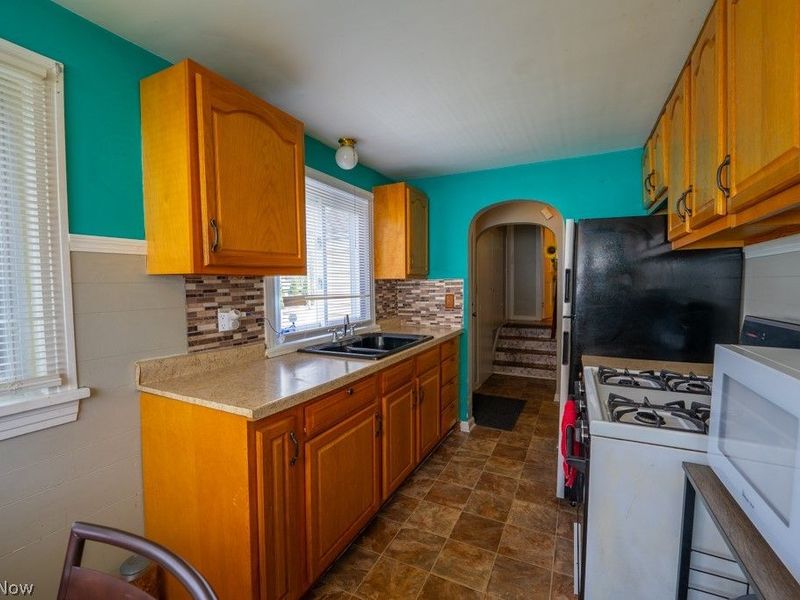 2743 Lincoln Way NW, Massillon, OH 44647 Photo 8