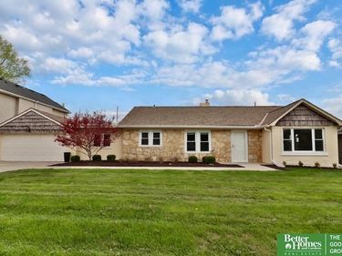 6035 Hamilton Street , Omaha, NE 68132