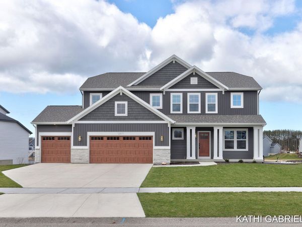12577 Manchester Drive, Grand Haven, MI 49417