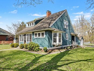 225 Sutherland Avenue, Watervliet, MI 49098