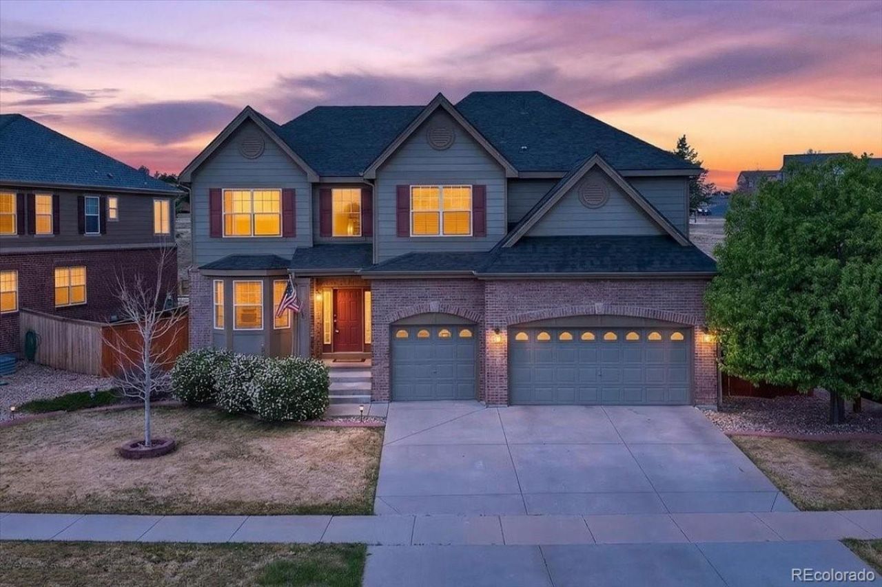 5241 S Eaton Park Way, Aurora, CO 80016 Main Photo
