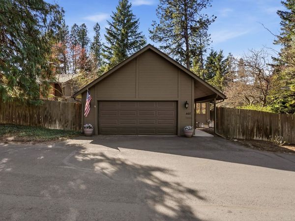 407 W 29th Ave, Spokane, WA 99203