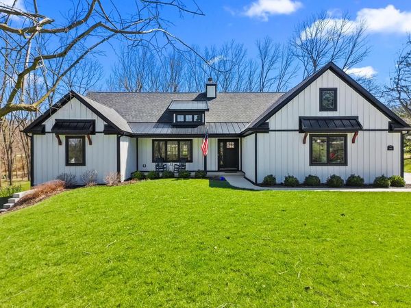 N2872 Balsdon DRIVE, Lake Geneva, WI 53147