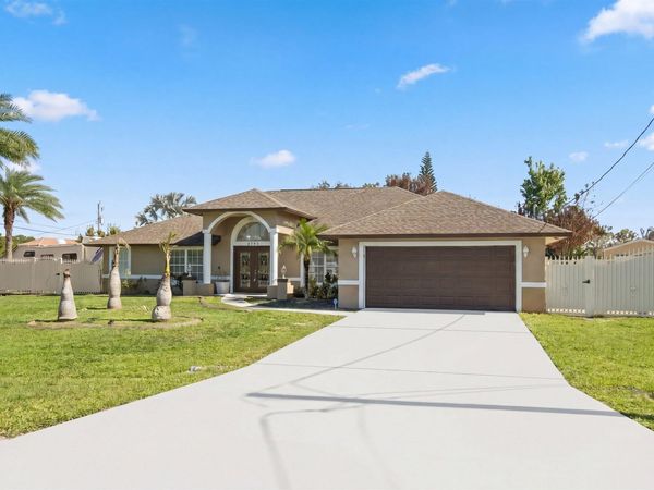 5450 NW South Crisona Court, Port St. Lucie, FL 34986