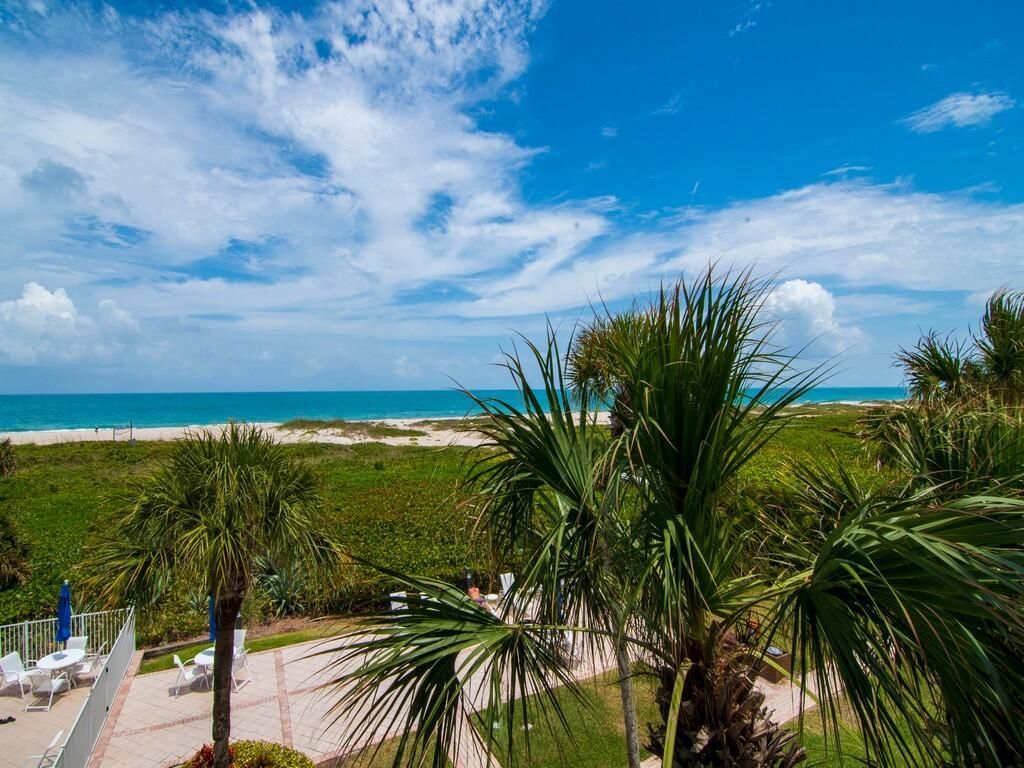 1700 Ocean Drive, Unit 306, Vero Beach, FL 32963 Photo