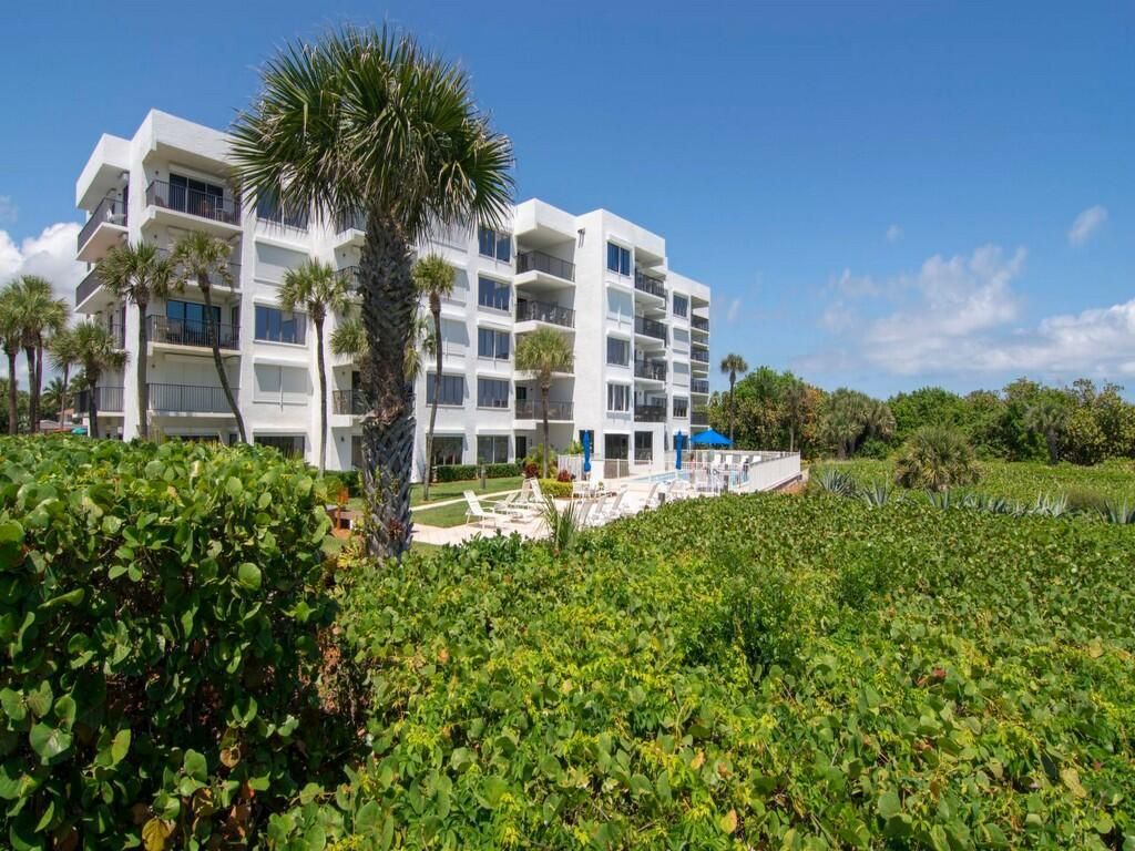 1700 Ocean Drive, Unit 306, Vero Beach, FL 32963 Photo