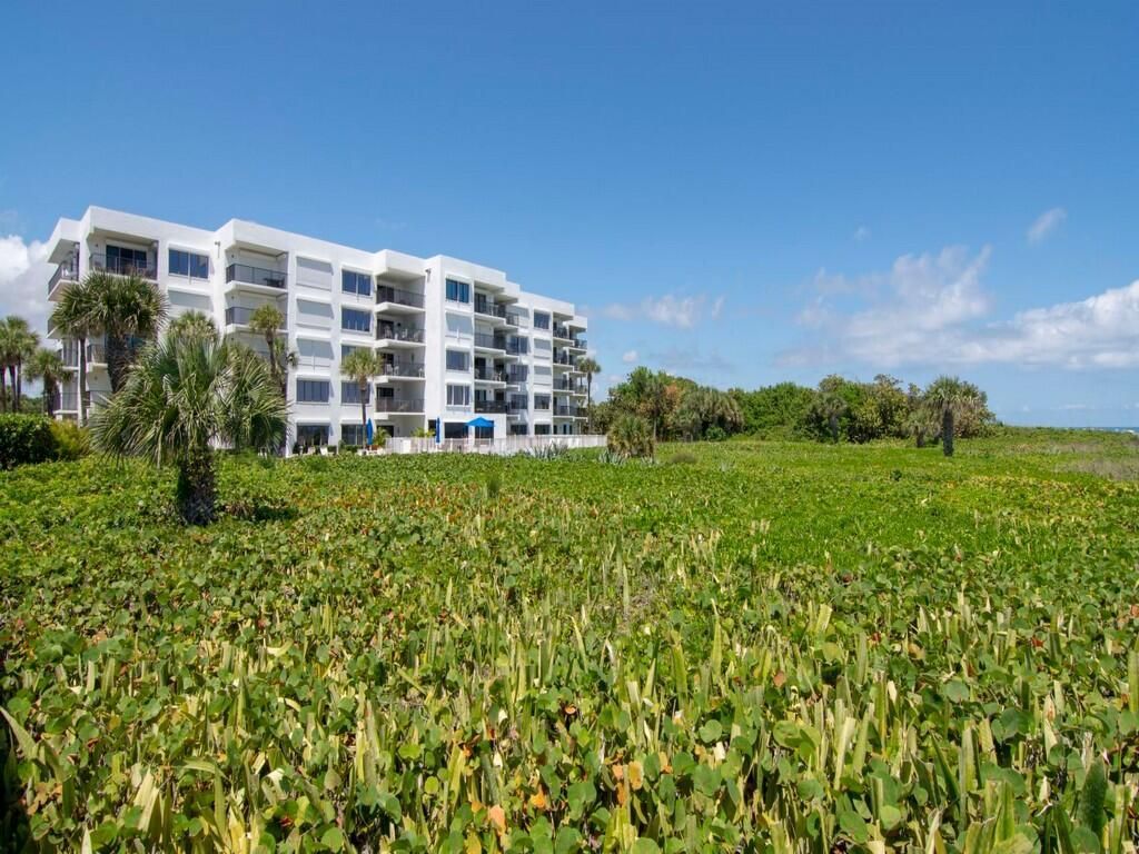 1700 Ocean Drive, Unit 306, Vero Beach, FL 32963 Photo