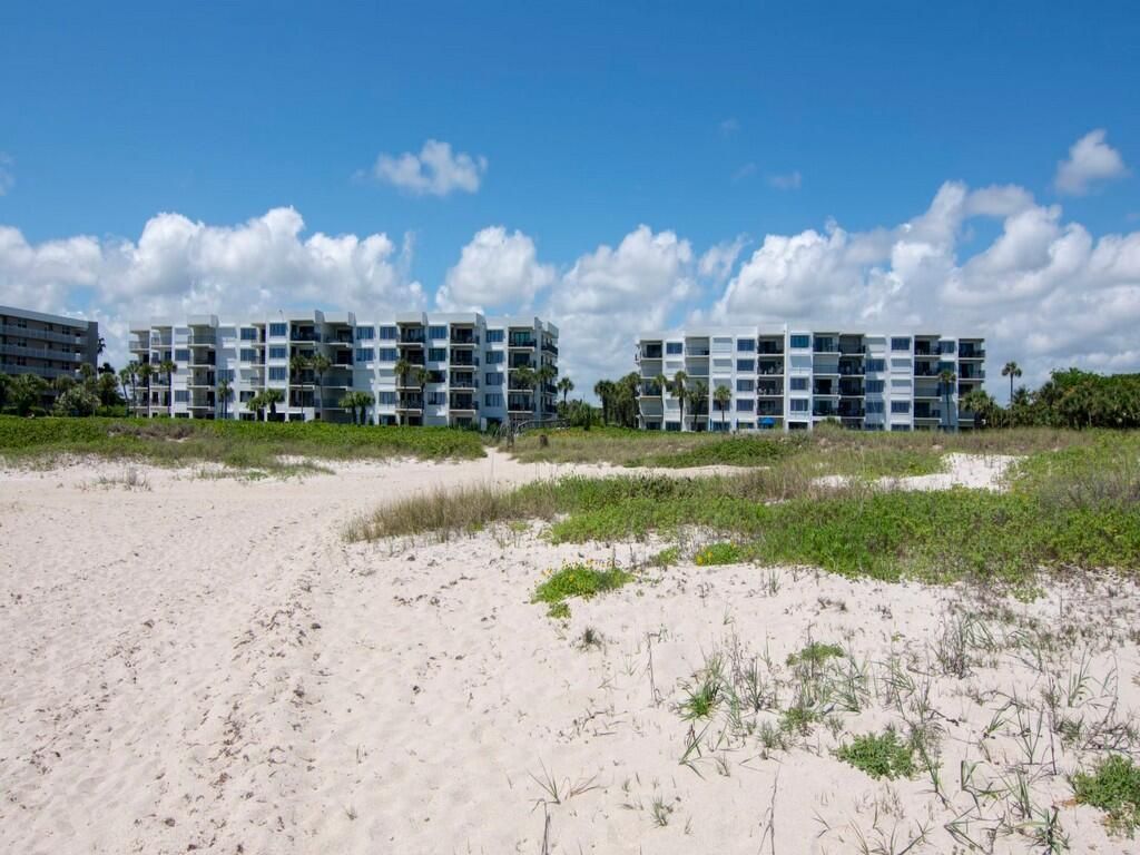 1700 Ocean Drive, Unit 306, Vero Beach, FL 32963 Photo