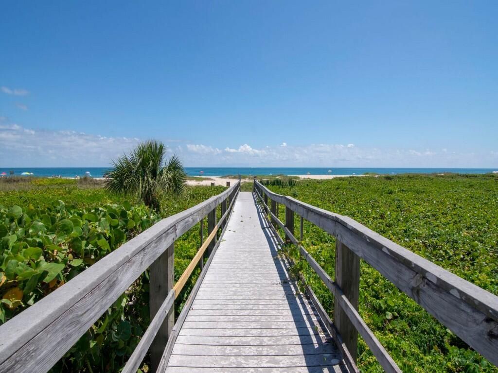 1700 Ocean Drive, Unit 306, Vero Beach, FL 32963 Photo