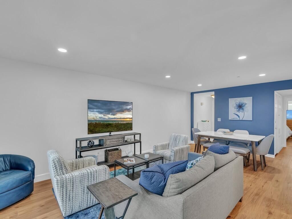 1700 Ocean Drive, Unit 306, Vero Beach, FL 32963 Photo