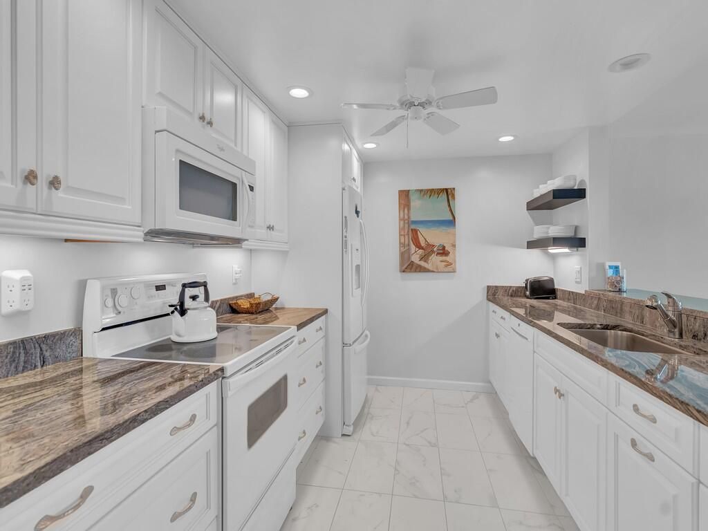 1700 Ocean Drive, Unit 306, Vero Beach, FL 32963 Photo