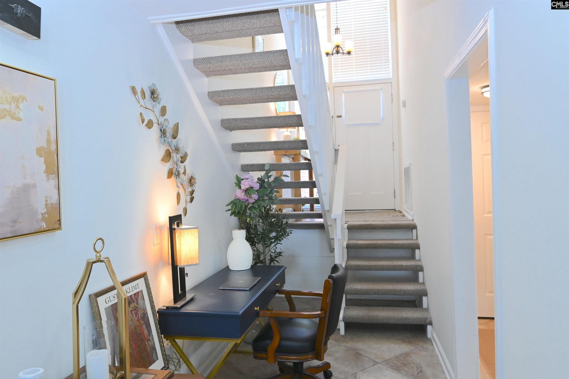 21 Low Hill Lane  Photo 16